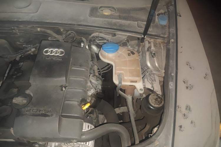 Used Audi A6L 2011 2.0 TFSI Automatic Standard Edition Engine Bay Left