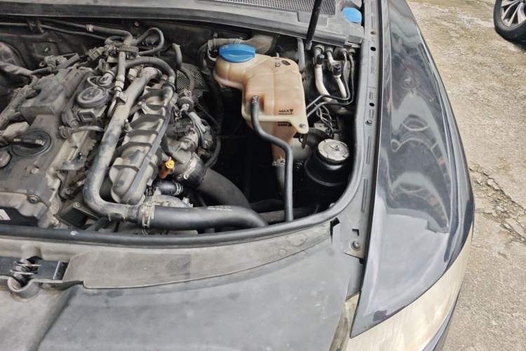 Used Audi A6L 2011 2.0 TFSI automatic Comfort trim Engine Bay Left