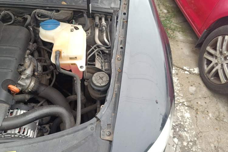 Used Audi A6L 2011 2.0 TFSI Automatic Standard Edition Engine Bay Left