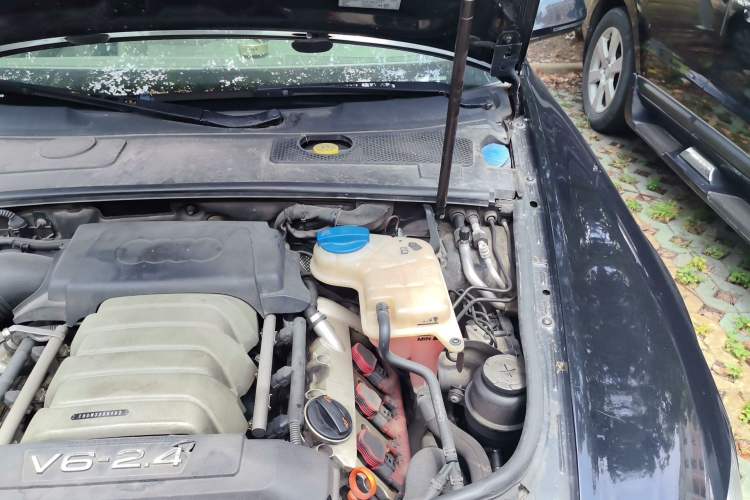 Used Audi A6L 2011 2.4L Technology Edition Engine Bay Left