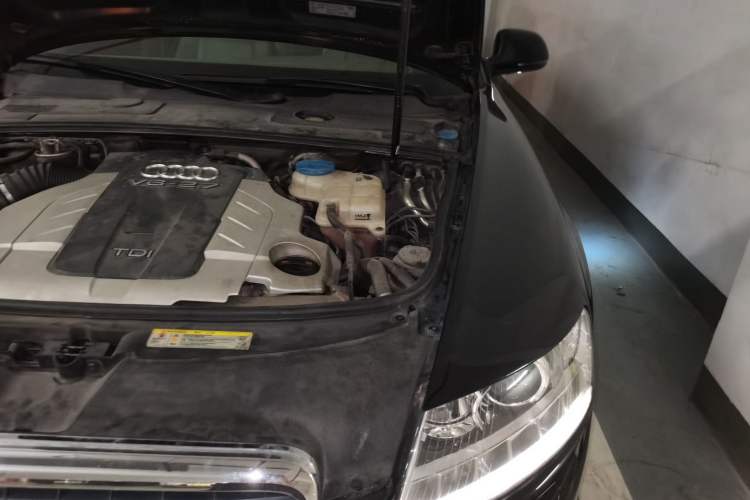 Used Audi A6L 2011 2.7 TDI Comfort Model Engine Bay Left