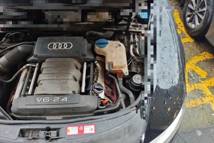 Used Audi A6L 2011 2.4L Technology Edition Engine Bay Left