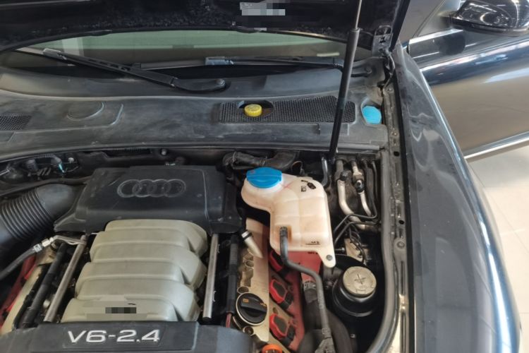 Used Audi A6L 2011 2.4L Comfort Edition Engine Bay Left
