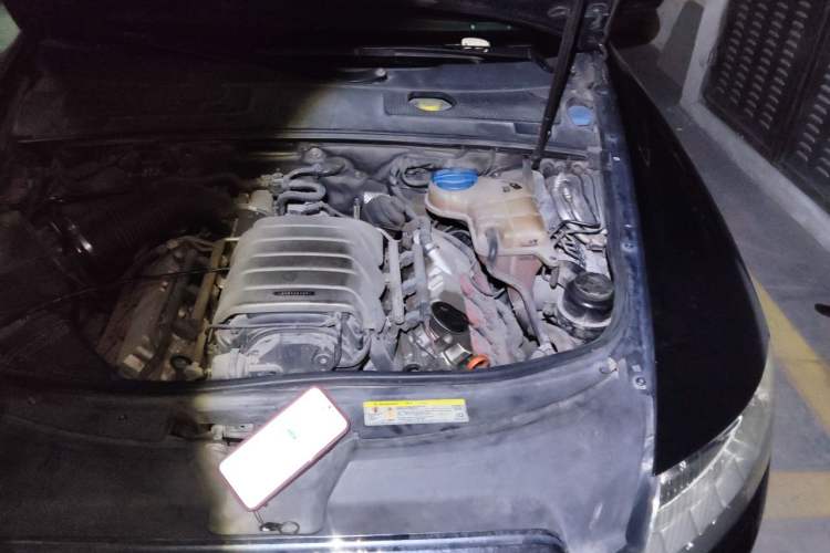 Used Audi A6L 2011 2.4L Luxury Edition Engine Bay Left