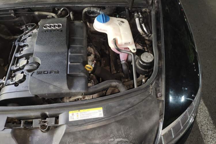 Used Audi A6L 2011 2.0 TFSI Automatic Standard Edition Engine Bay Left