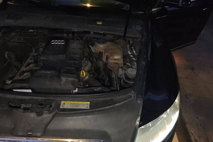Used Audi A6L 2011 2.0 TFSI Automatic Standard Edition Engine Bay Left