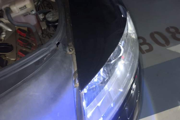 Used Audi A6L 2011 2.4L Technology Edition Engine Bay Left