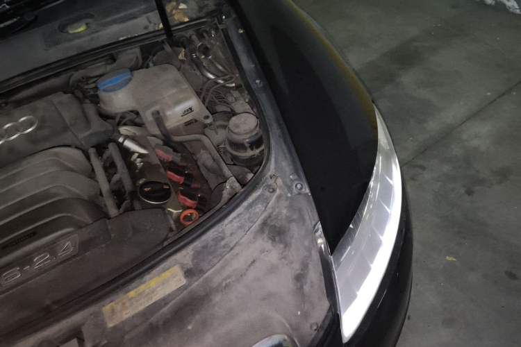 Used Audi A6L 2011 2.4L Luxury Edition Engine Bay Left