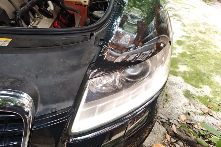 Used Audi A6L 2011 2.8 FSI Comfort Model Engine Bay Left