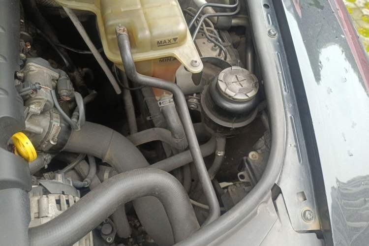 Used Audi A6L 2011 2.0 TFSI Automatic Standard Edition Engine Bay Left