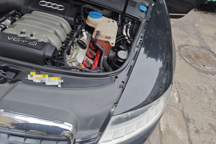 Used Audi A6L 2011 2.8 FSI Comfort Model Engine Bay Left