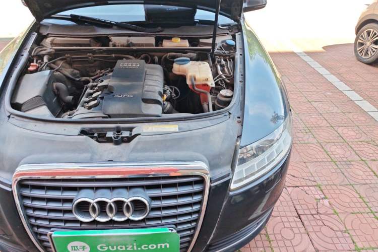 Used Audi A6L 2011 2.0 TFSI automatic Comfort trim Engine Bay Left