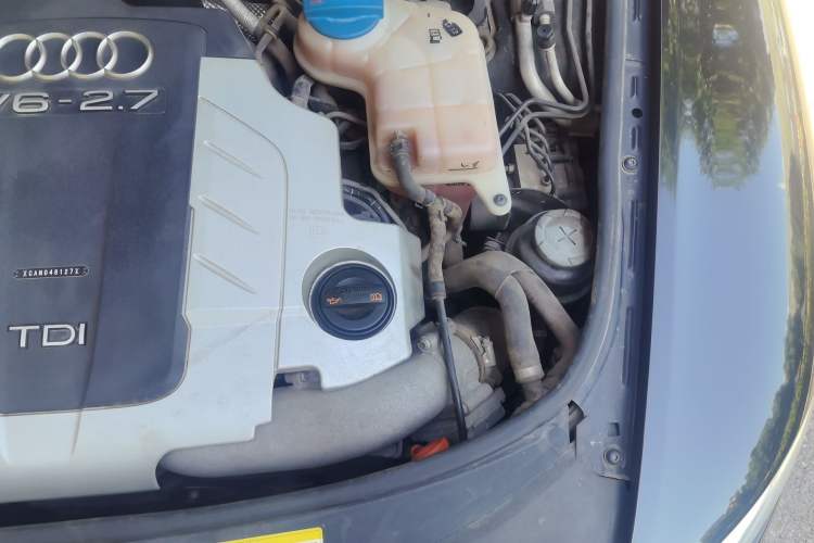 Used Audi A6L 2011 2.7 TDI Comfort Model Engine Bay Left