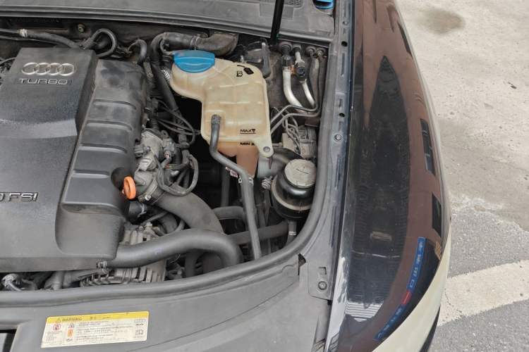 Used Audi A6L 2011 2.0 TFSI Automatic Standard Edition Engine Bay Left