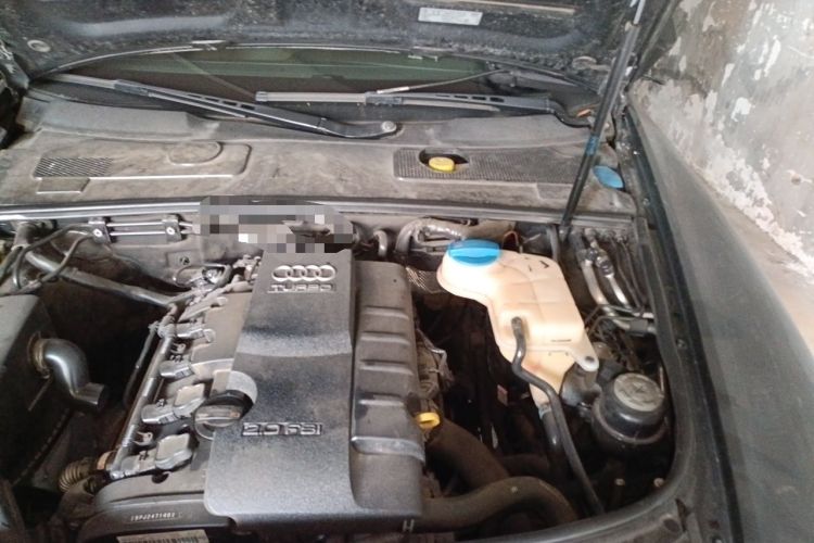 Used Audi A6L 2011 2.0 TFSI automatic Comfort trim Engine Bay Left