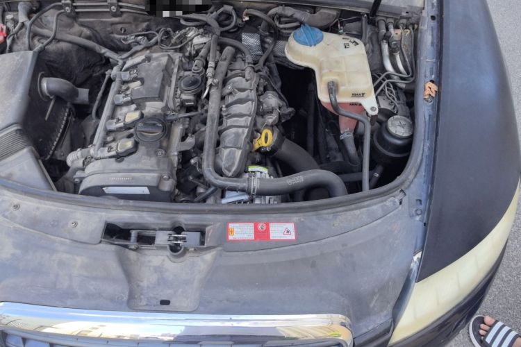 Used Audi A6L 2011 2.0 TFSI automatic Comfort trim Engine Bay Left