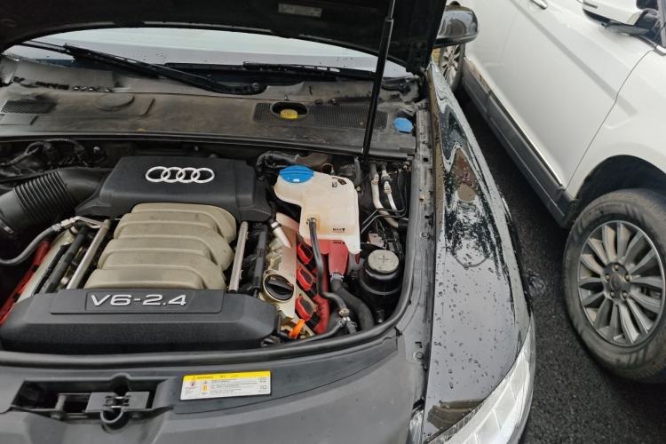 Used Audi A6L 2011 2.4L Luxury Edition Engine Bay Left