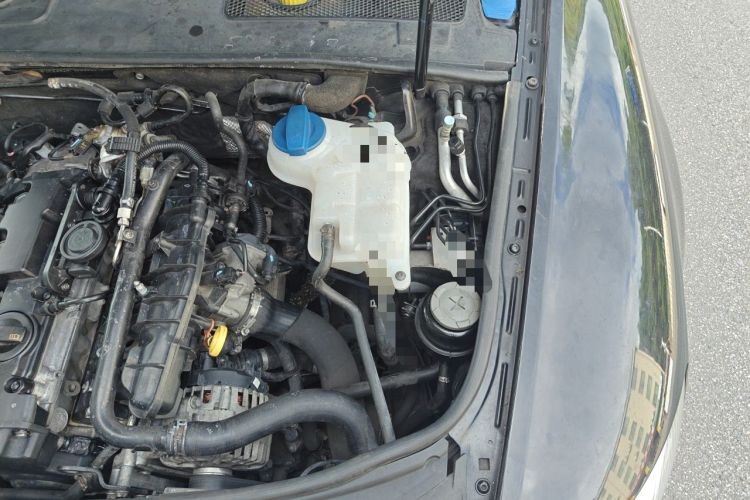 Used Audi A6L 2011 2.0 TFSI Automatic Standard Edition Engine Bay Left