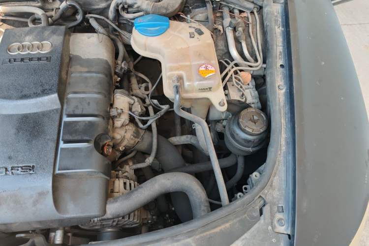 Used Audi A6L 2011 2.0 TFSI Automatic Standard Edition Engine Bay Left