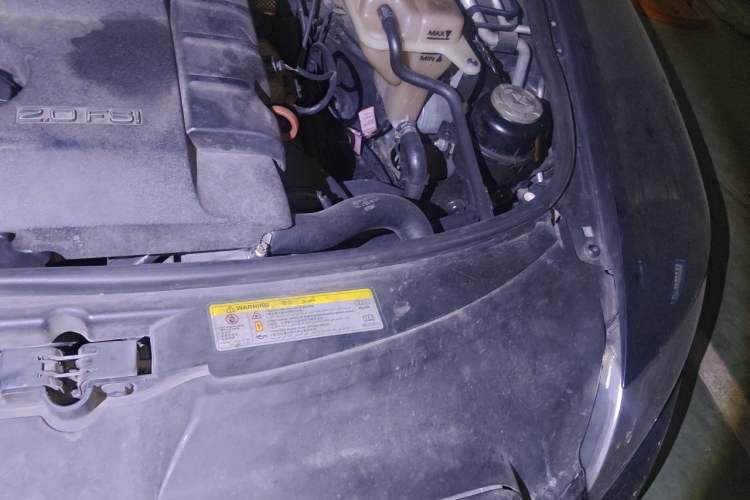 Used Audi A6L 2011 2.0 TFSI Automatic Standard Edition Engine Bay Left