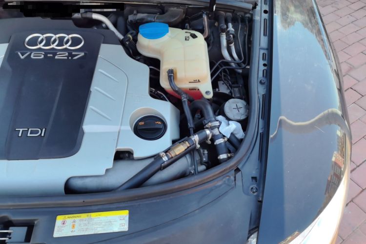 Used Audi A6L 2011 2.7 TDI Comfort Model Engine Bay Left