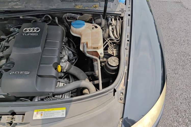 Used Audi A6L 2011 2.0 TFSI Automatic Standard Edition Engine Bay Left
