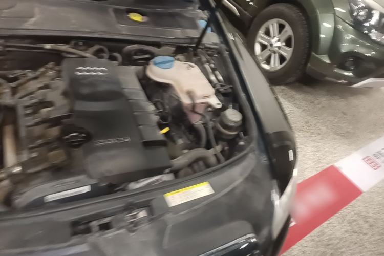 Used Audi A6L 2011 2.0 TFSI Automatic Standard Edition Engine Bay Left