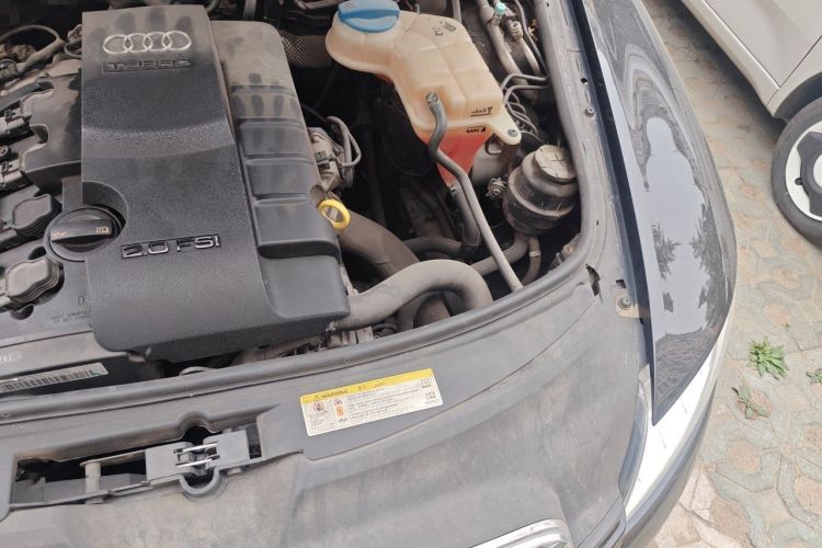 Used Audi A6L 2011 2.0 TFSI Automatic Standard Edition Engine Bay Left