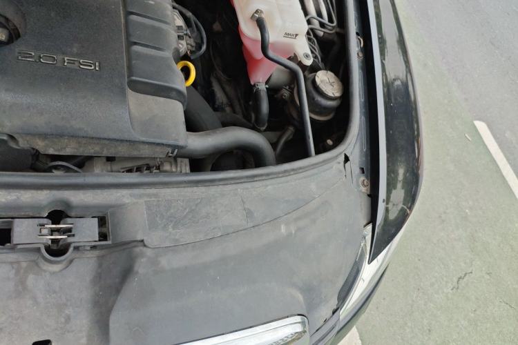 Used Audi A6L 2011 2.0 TFSI automatic Comfort trim Engine Bay Left