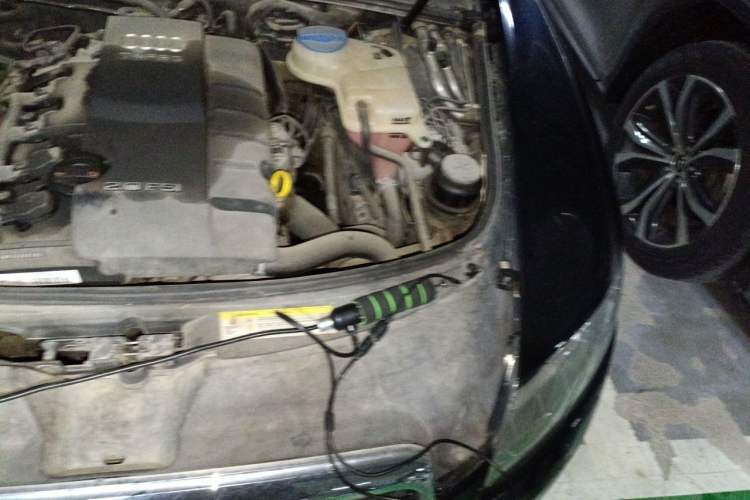 Used Audi A6L 2011 2.0 TFSI Automatic Standard Edition Engine Bay Left