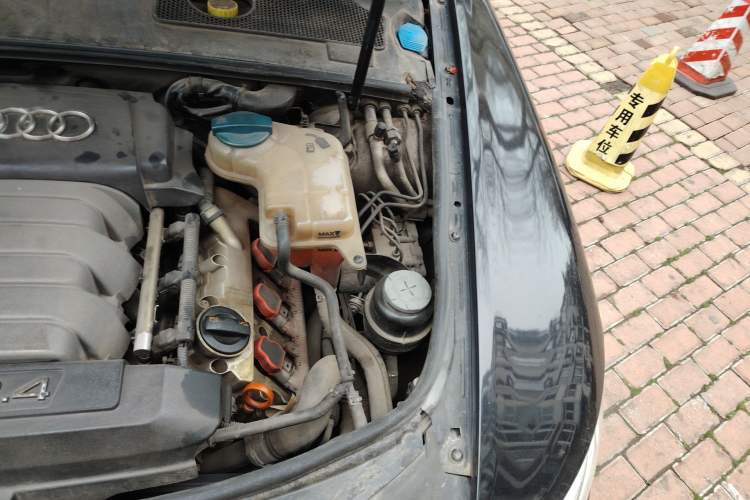 Used Audi A6L 2011 2.4L Comfort Edition Engine Bay Left