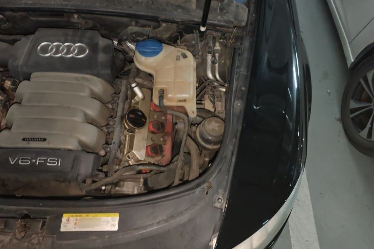 Used Audi A6L 2011 2.8 FSI quattro Luxury Model Engine Bay Left