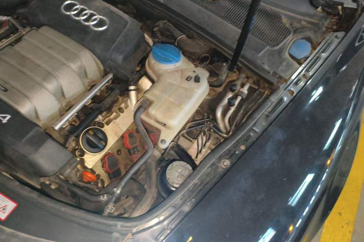 Used Audi A6L 2011 2.4L Technology Edition Engine Bay Left