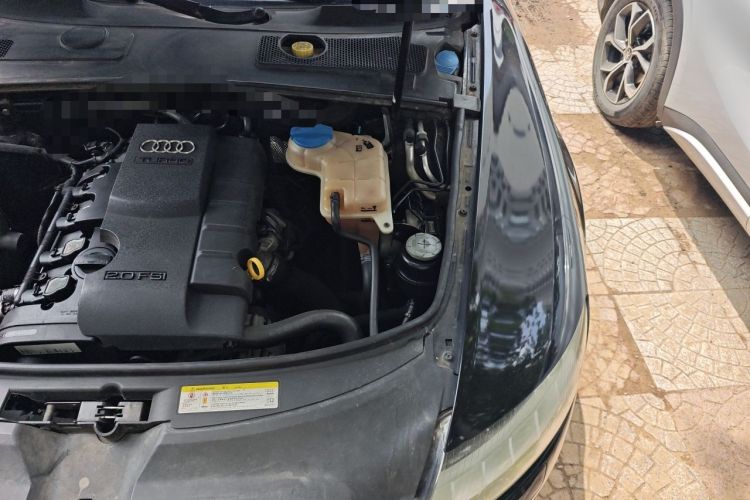 Used Audi A6L 2011 2.0 TFSI Automatic Standard Edition Engine Bay Left