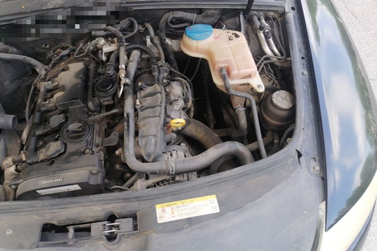 Used Audi A6L 2011 2.0 TFSI Automatic Standard Edition Engine Bay Left