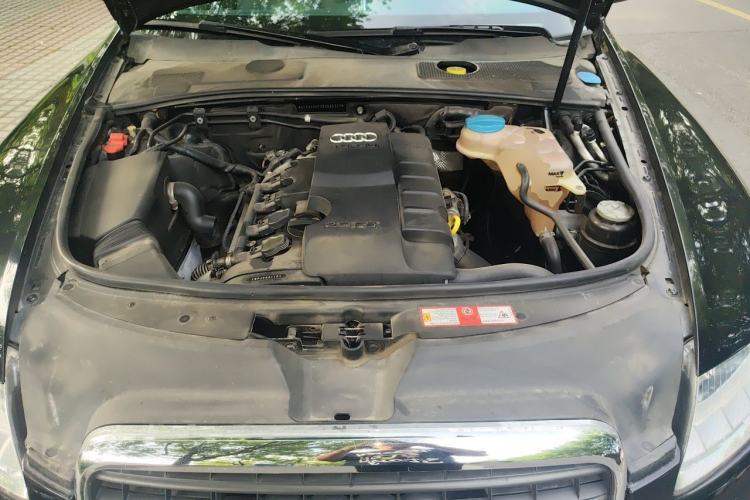 Used Audi A6L 2011 2.0 TFSI Automatic Standard Edition Engine Bay
