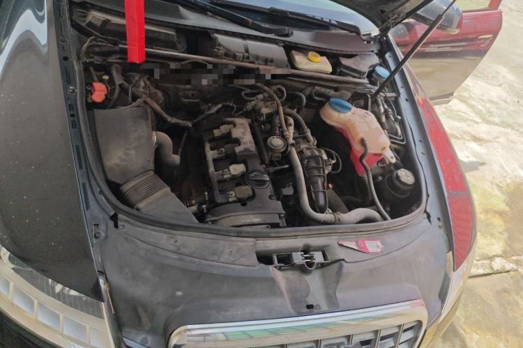 Used Audi A6L 2011 2.0 TFSI Automatic Standard Edition Engine Bay