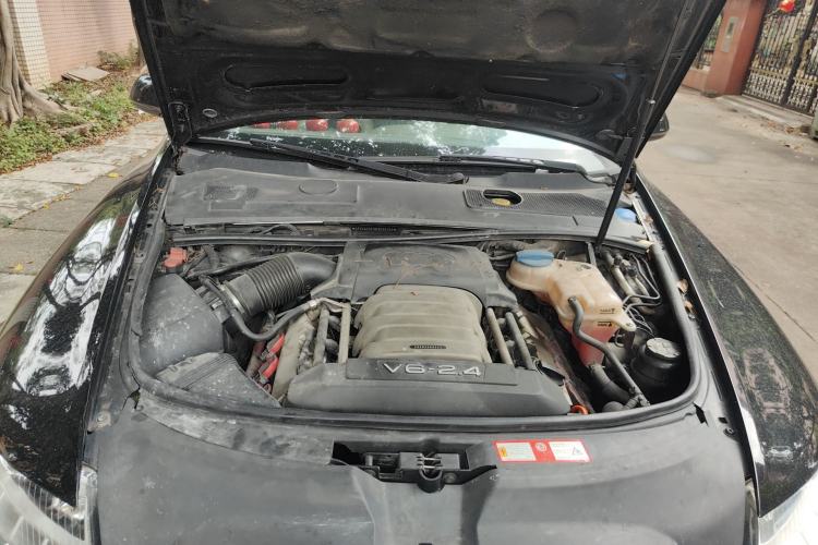 Used Audi A6L 2011 2.4L Technology Edition Engine Bay