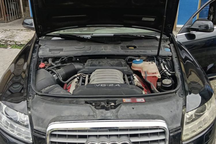 Used Audi A6L 2011 2.4L Comfort Edition Engine Bay