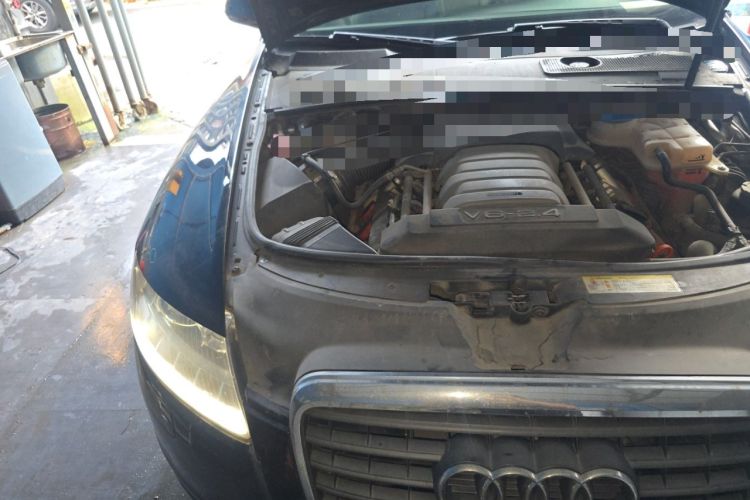 Used Audi A6L 2011 2.4L Technology Edition Engine Bay Right