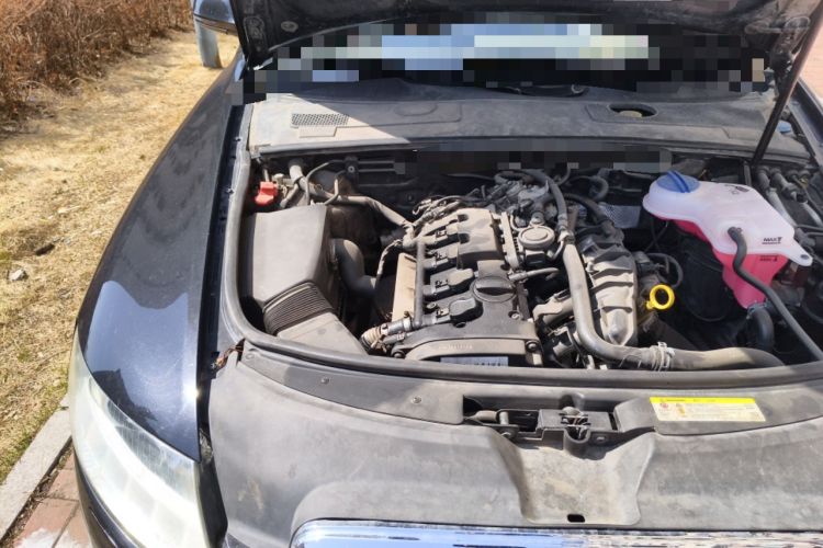 Used Audi A6L 2011 2.0 TFSI automatic Comfort trim Engine Bay Right