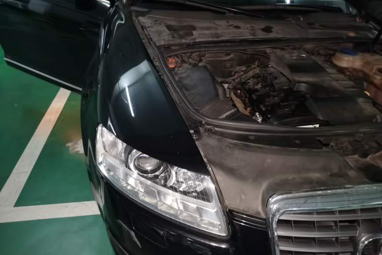 Used Audi A6L 2011 2.0 TFSI automatic Comfort trim Engine Bay Right
