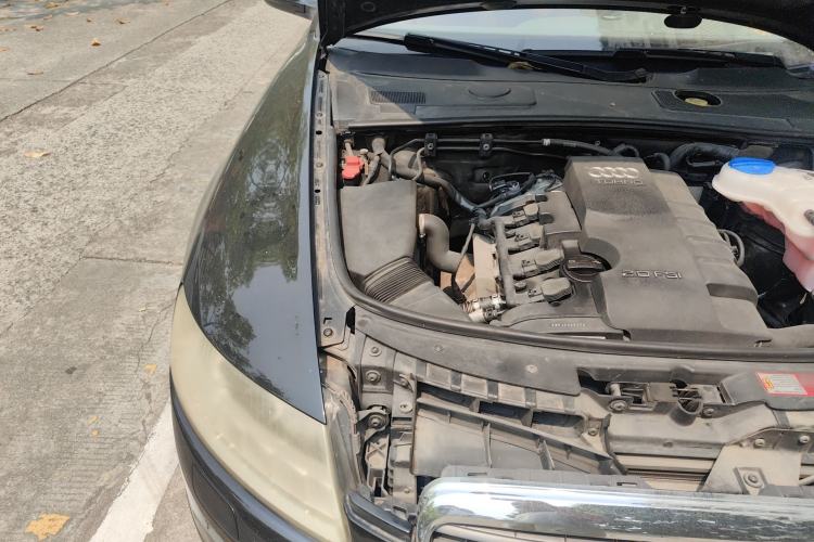Used Audi A6L 2011 2.0 TFSI Automatic Standard Edition Engine Bay Right