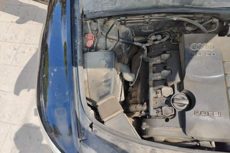 Used Audi A6L 2011 2.0 TFSI Automatic Standard Edition Engine Bay Right
