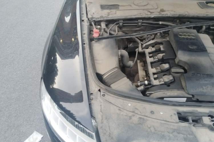 Used Audi A6L 2011 2.0 TFSI automatic Comfort trim Engine Bay Right