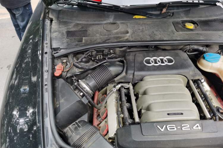 Used Audi A6L 2011 2.4L Technology Edition Engine Bay Right