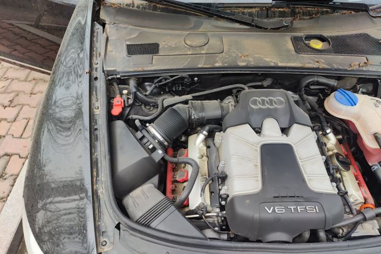 Used Audi A6L 2011 3.0 TFSI quattro Luxury Model Engine Bay Right