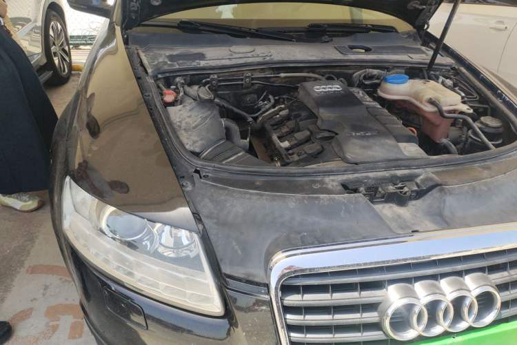 Used Audi A6L 2011 2.0 TFSI Automatic Standard Edition Engine Bay Right