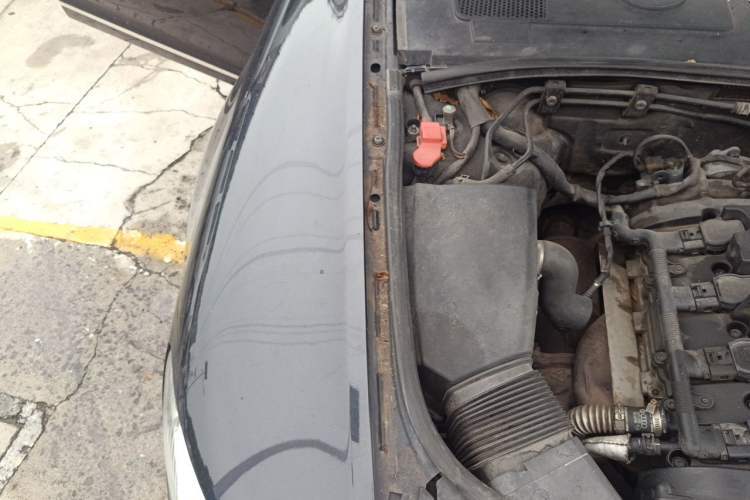 Used Audi A6L 2011 2.0 TFSI Automatic Standard Edition Engine Bay Right