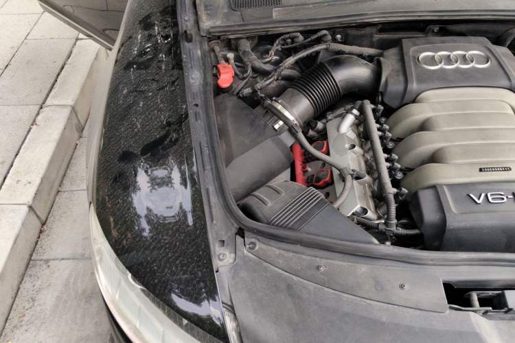 Used Audi A6L 2011 2.8 FSI quattro Luxury Model Engine Bay Right